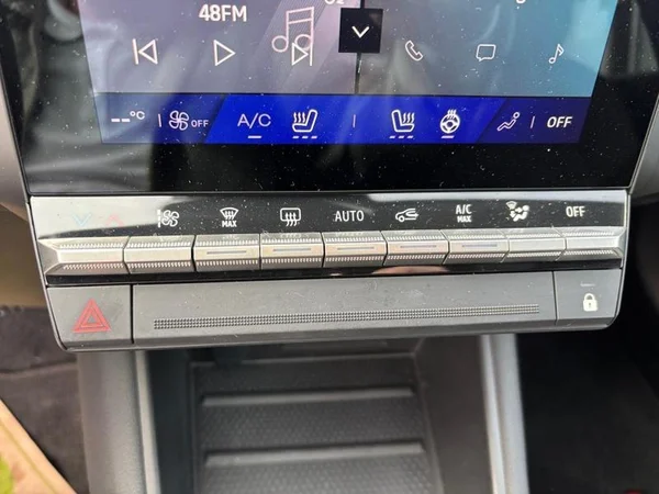 RENAULT Symbioz E-Tech (HEV) (2025) — foto 10 van 28