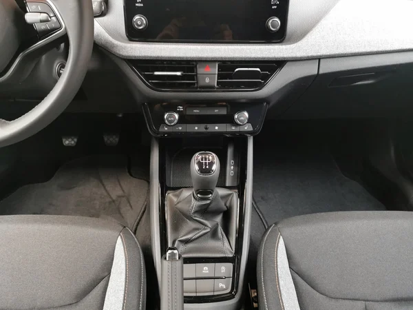 SKODA Kamiq (2025) — foto 5 van 13
