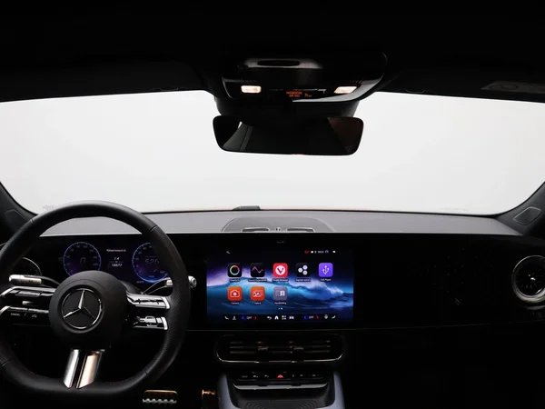 Mercedes-Benz CLA (2025) — foto 17 van 30