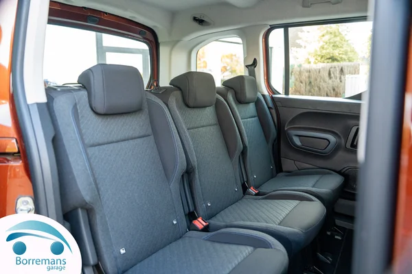 Peugeot RIFTER (2020) — foto 11 van 37