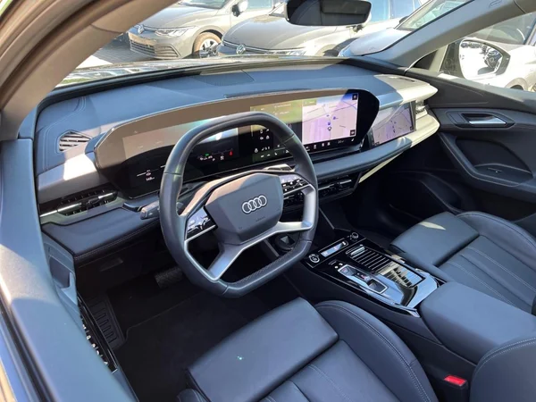 AUDI Q6 Sportback e-tron (2025) — foto 21 van 22