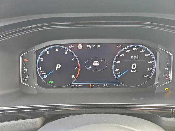 VOLKSWAGEN T-Roc (2025) — foto 6 van 24