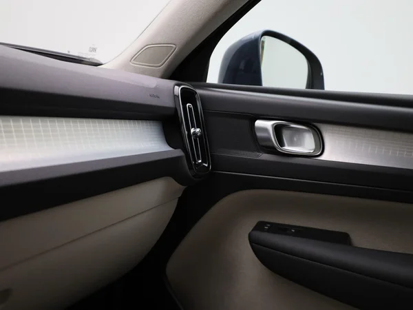 Volvo XC40 (2022) — foto 21 van 44