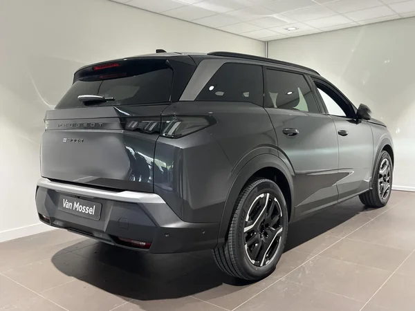 Peugeot e-5008 (2026) — foto 10 van 17