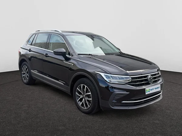 VOLKSWAGEN Tiguan Dsl (2022) — foto 14 van 21