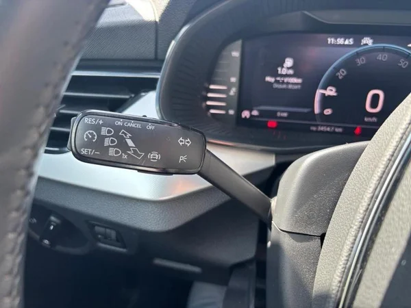 SKODA Kamiq (2022) — foto 11 van 28