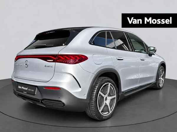 Mercedes-Benz EQE (2024) — foto 20 van 26