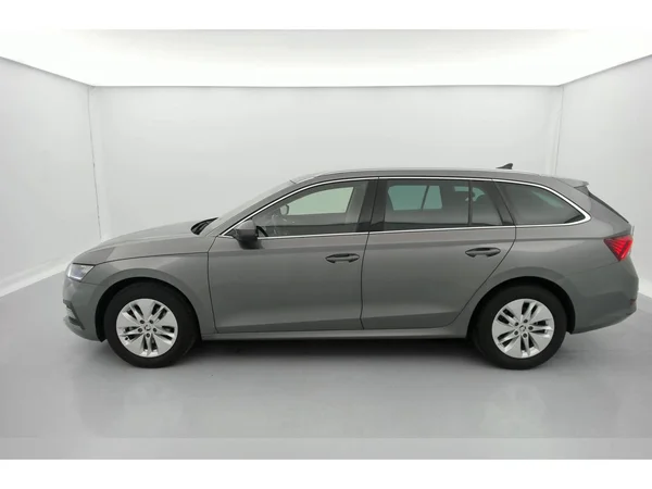 SKODA Octavia Combi Dsl (2022) — foto 31 van 36