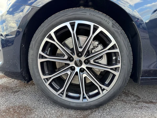 AUDI A6 Avant (2025) — foto 10 van 24