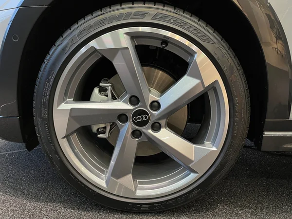 AUDI A3 Alltstreet (2025) — foto 8 van 16