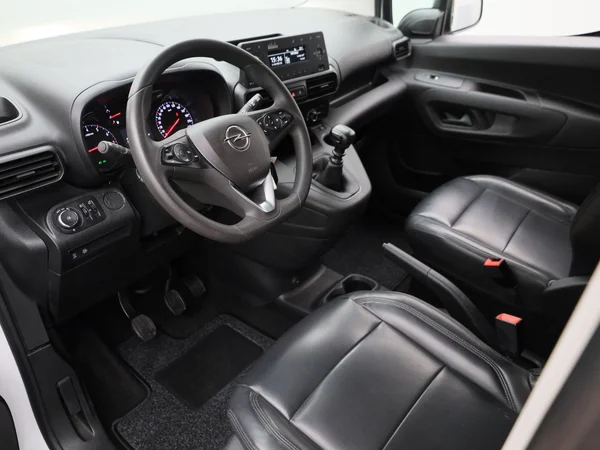 Opel Combo Life (2022) — foto 11 van 34