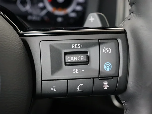 NISSAN Qashqai (2025) — foto 9 van 30