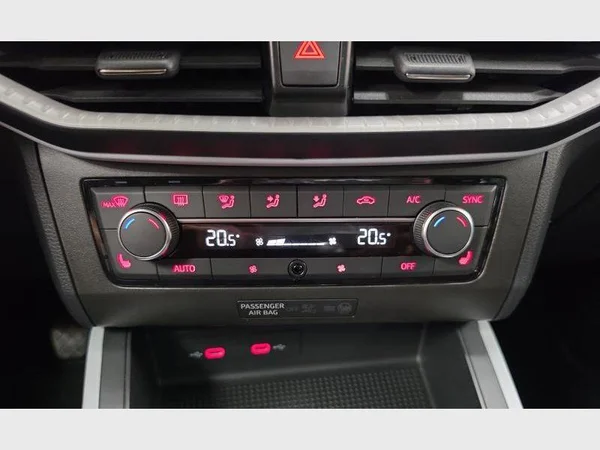 Seat Arona (2024) — foto 18 van 29