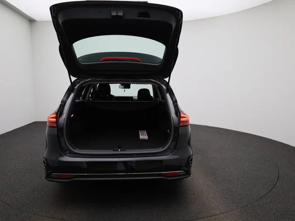 Kia cee'd (2023) — foto 5 van 41