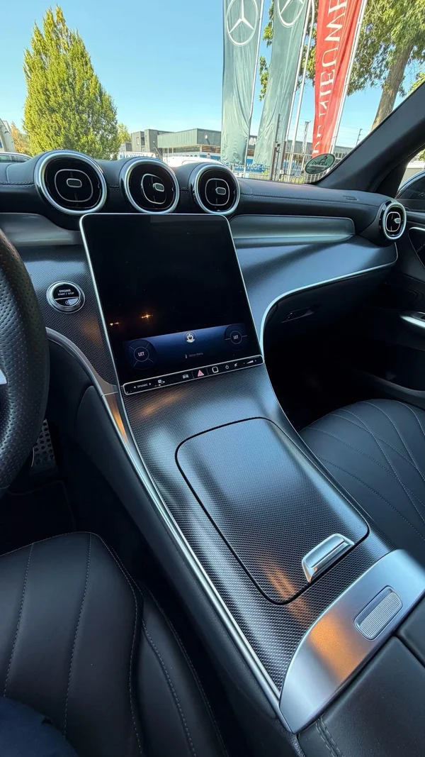 Mercedes-Benz GLC (2023) — foto 3 van 5