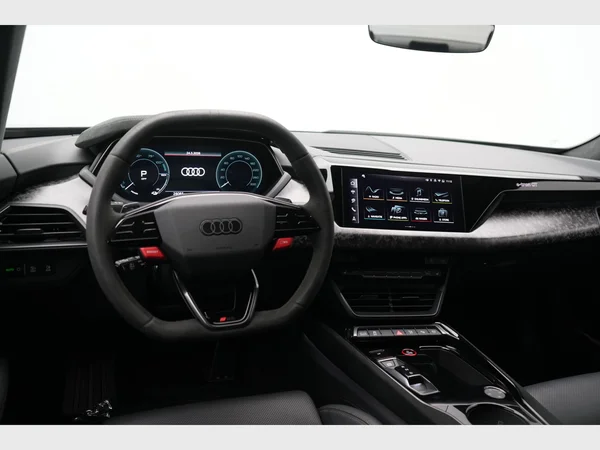 AUDI RS e-tron GT (2024) — foto 30 van 38