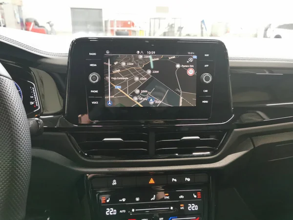 VOLKSWAGEN T-Roc (2026) — foto 4 van 15