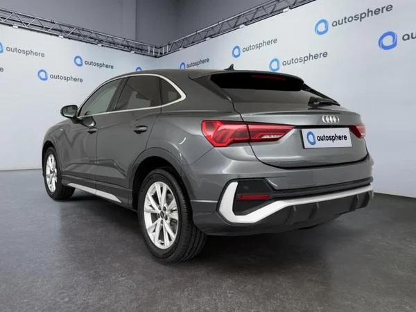 AUDI Q3 Sportback (2023) — foto 33 van 35