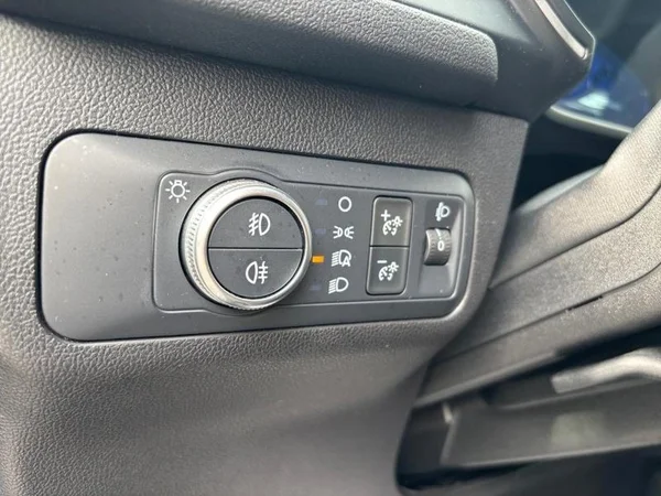 FORD Kuga (2022) — foto 19 van 28