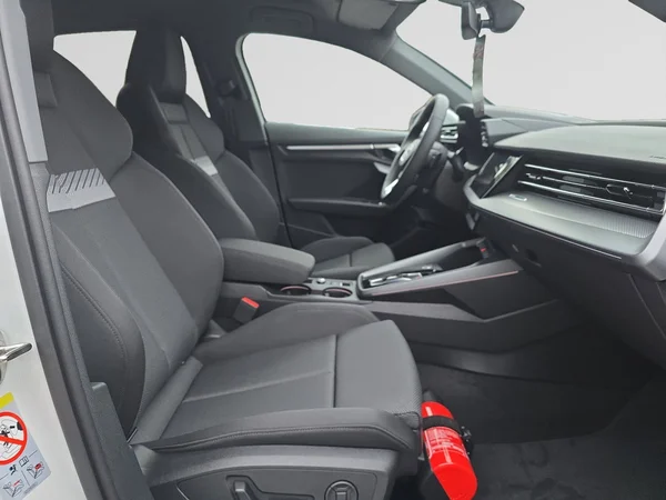 AUDI A3 Sportback PHEV (2025) — foto 13 van 19