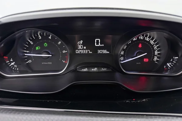 Peugeot 208 (2019) — foto 3 van 32