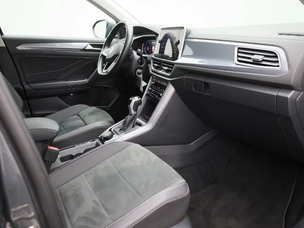 Volkswagen T-Roc (2024) — foto 32 van 39