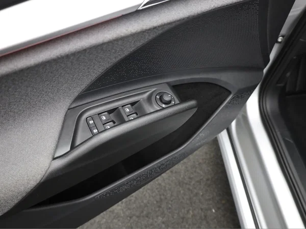 SKODA Enyaq Coupé (2024) — foto 5 van 21