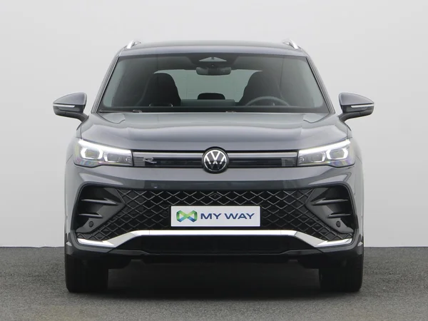 VOLKSWAGEN Tiguan (2024) — foto 20 van 24