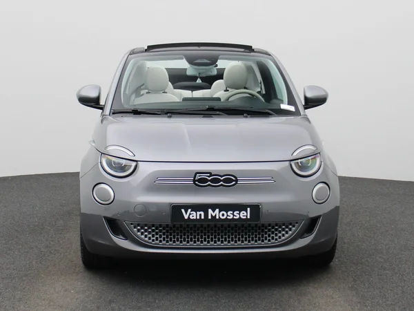 Fiat 500e (2023) — foto 23 van 39