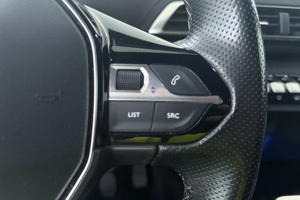 Peugeot 3008 (2020) — foto 7 van 19
