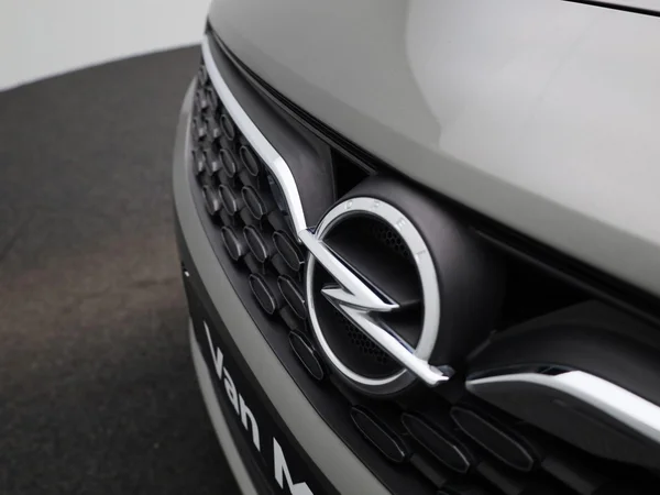 Opel Astra (2021) — foto 19 van 29