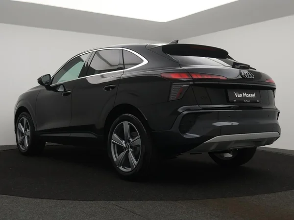 AUDI Q3 Sportback (2026) — foto 12 van 23