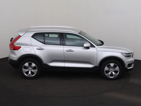 VOLVO XC40 (2019) — foto 23 van 27