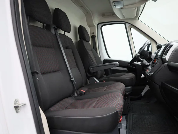Opel Movano (2023) — foto 27 van 38