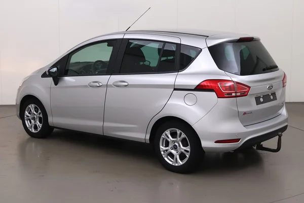 Ford B-max (2017) — foto 16 van 22