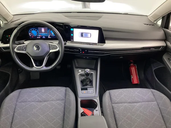 VOLKSWAGEN Golf VIII SW (2022) — foto 8 van 36