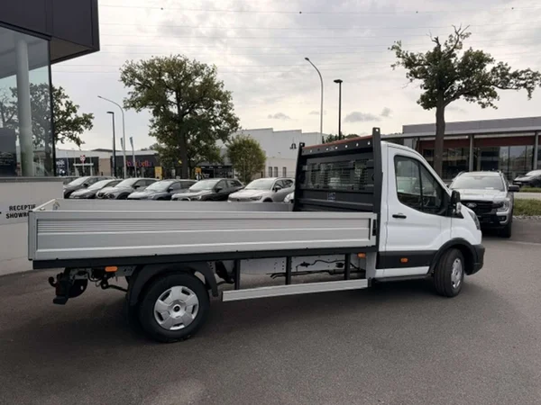 Ford Transit — foto 16 van 21