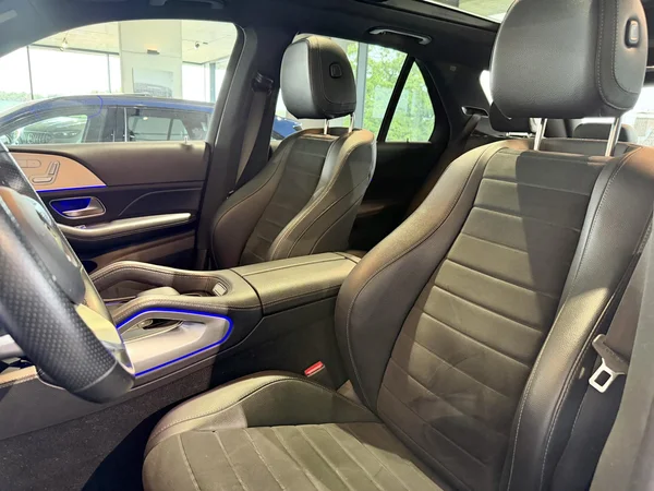 Mercedes-Benz GLE (2021) — foto 22 van 23