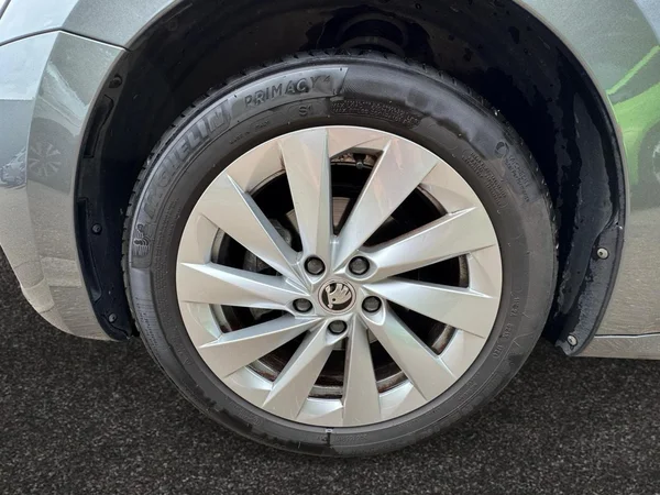 SKODA Octavia Combi (2025) — foto 7 van 15