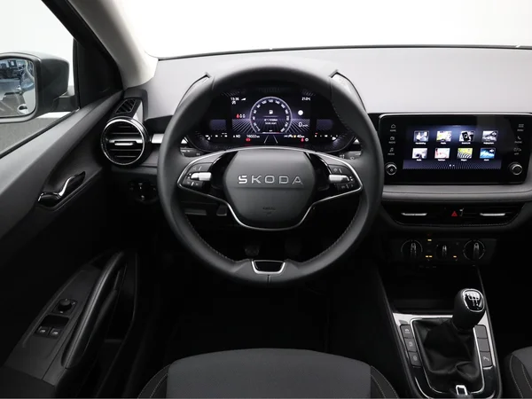 SKODA Fabia (2025) — foto 3 van 19