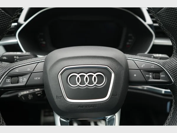 AUDI Q3 (2022) — foto 28 van 32
