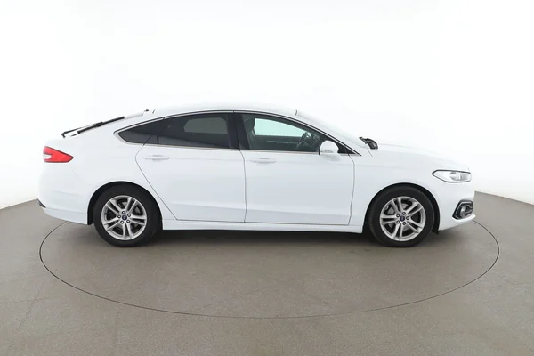 Ford Mondeo (2019) — foto 13 van 16