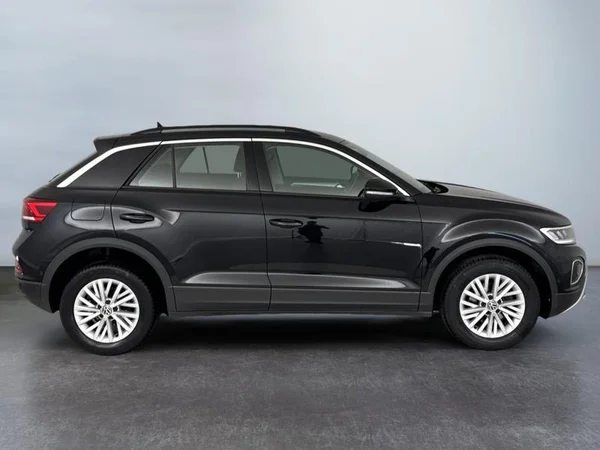 VOLKSWAGEN T-Roc (2022) — foto 12 van 17