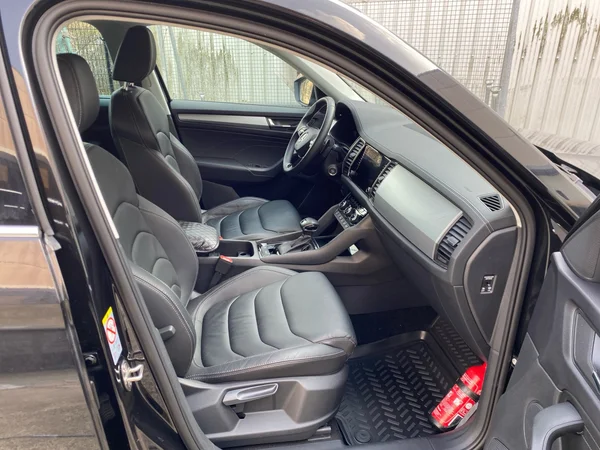 SKODA Kodiaq (2024) — foto 5 van 17
