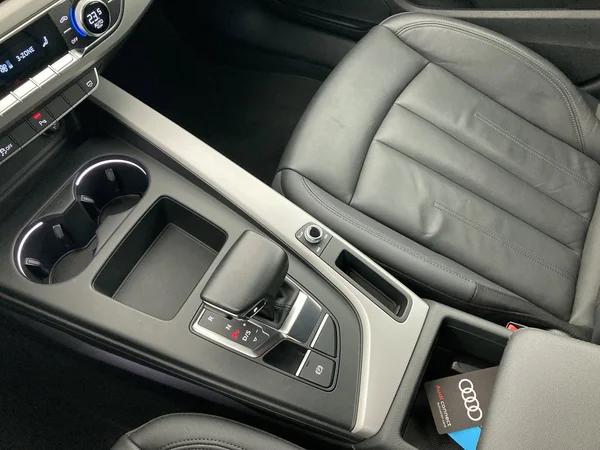 AUDI A4 Avant (2023) — foto 22 van 36