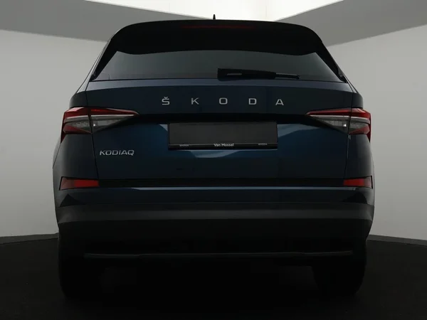 SKODA Kodiaq (2023) — foto 3 van 32