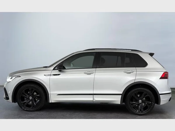 Volkswagen Tiguan (2021) — foto 22 van 27