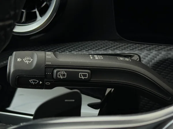 MERCEDES A 250 (2022) — foto 16 van 32