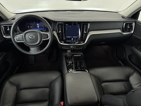 VOLVO V60 (2022) — foto 33 van 33