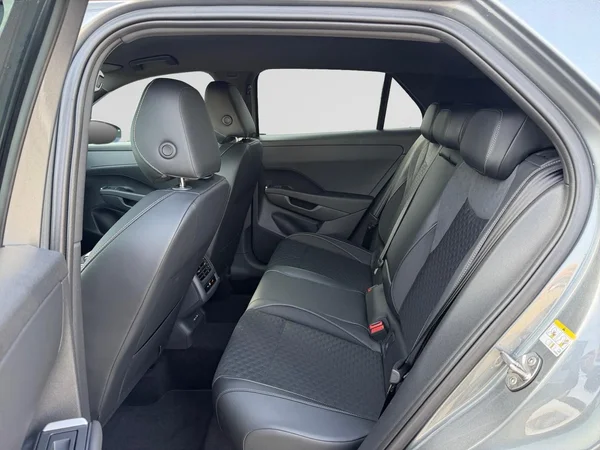 VOLKSWAGEN T-Roc (2026) — foto 15 van 24